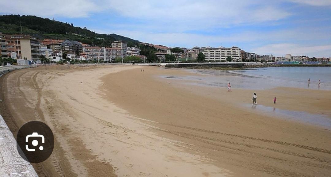 Apartamento Castro Urdiales Con Garaje Y Piscina ,Cerca Playa Luaran gambar